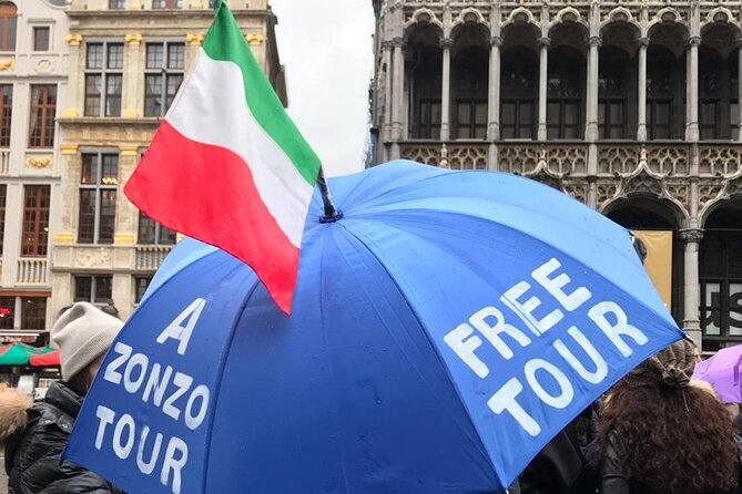 Free tour of Brussels in Italian ( with booking fee) - Grand Place Stop: What the Guide Helps You Notice
