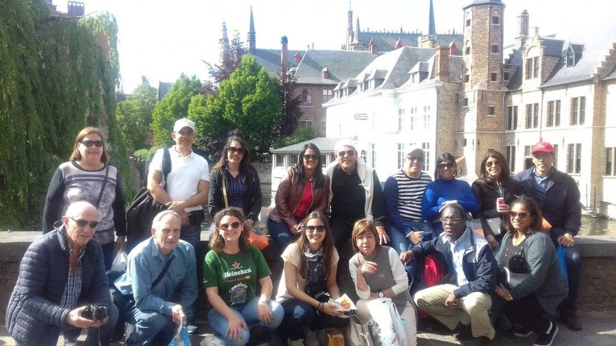 From Amsterdam: Day Trip to Bruges in Spanish or English - Price and value for a full-day Bruges hit