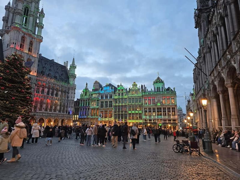 From Amsterdam: Private Brussels Christmas Road Trip - Getting oriented in Brussels in the 1.5-hour private walking tour