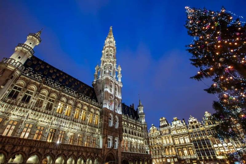 From Amsterdam: Private Brussels Christmas Road Trip - Grand Place at dusk: the Sound and Light show finale