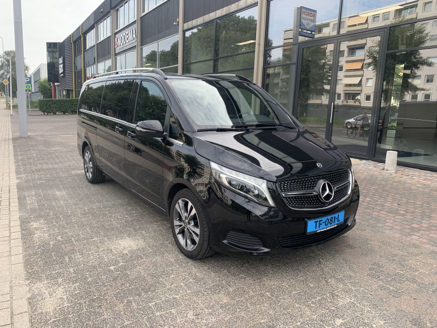 From Amsterdam: Private Sightseeing Trip to Brussels - Picking up, riding in comfort, and getting your bearings
