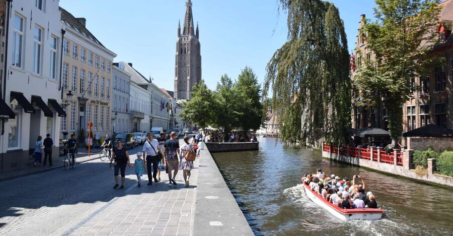 From Brussels: Bruges Private Tour - A 3-hour sprint through Bruges medieval streets