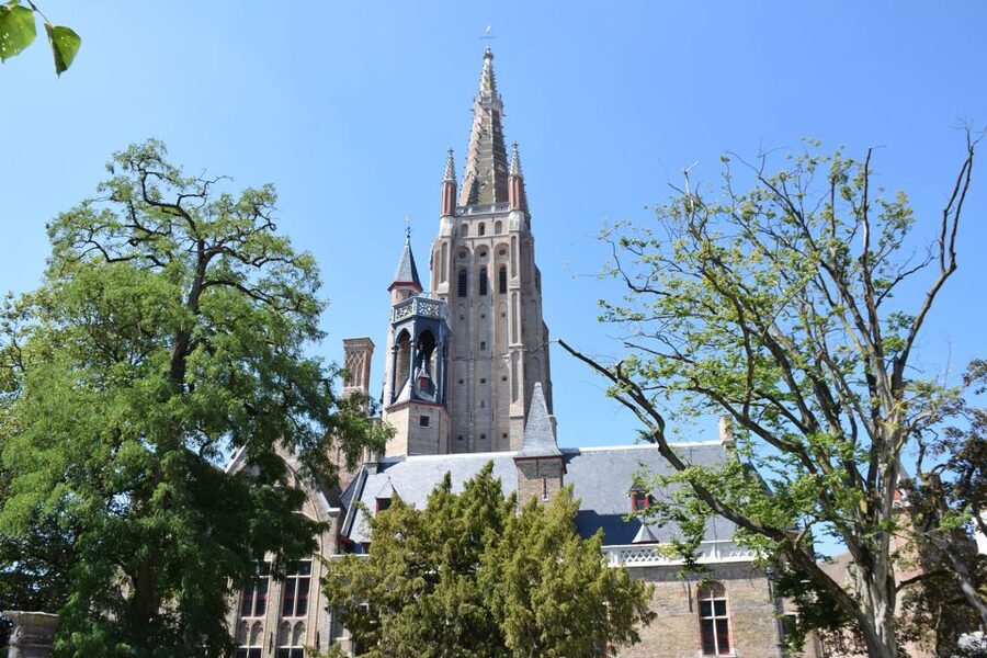 From Brussels: Bruges Private Tour - Burg Square and Our Lady of Bruges Church