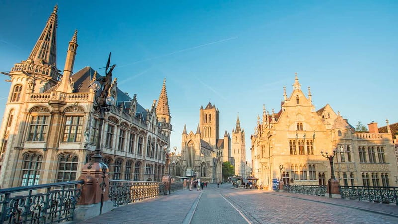 From Brussels: Day Trip to Ghent with Atomium in English - From Brussels Central to Ghent, the day starts fast
