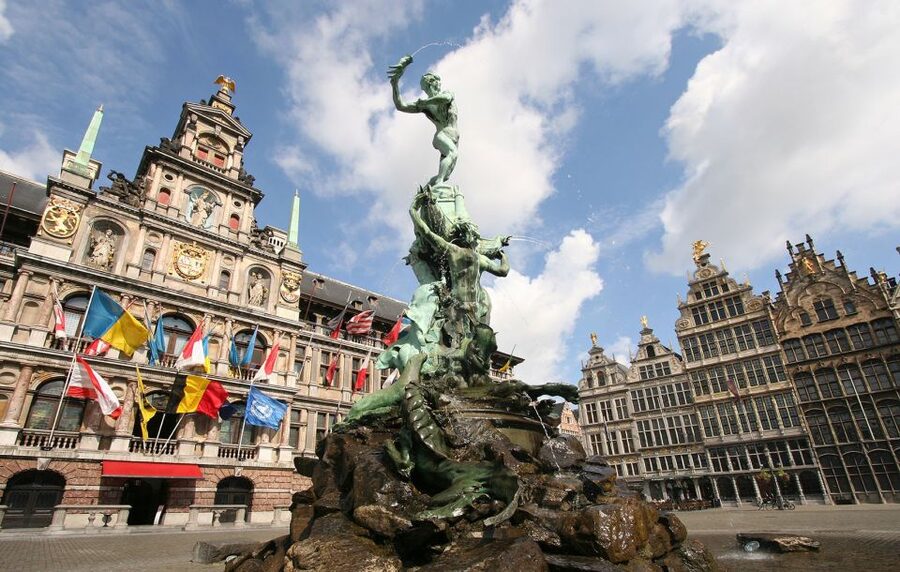 From Brussels: Full-Day Antwerp and Ghent Guided Tour - Atomium on the way: the 30-minute reset you’ll appreciate