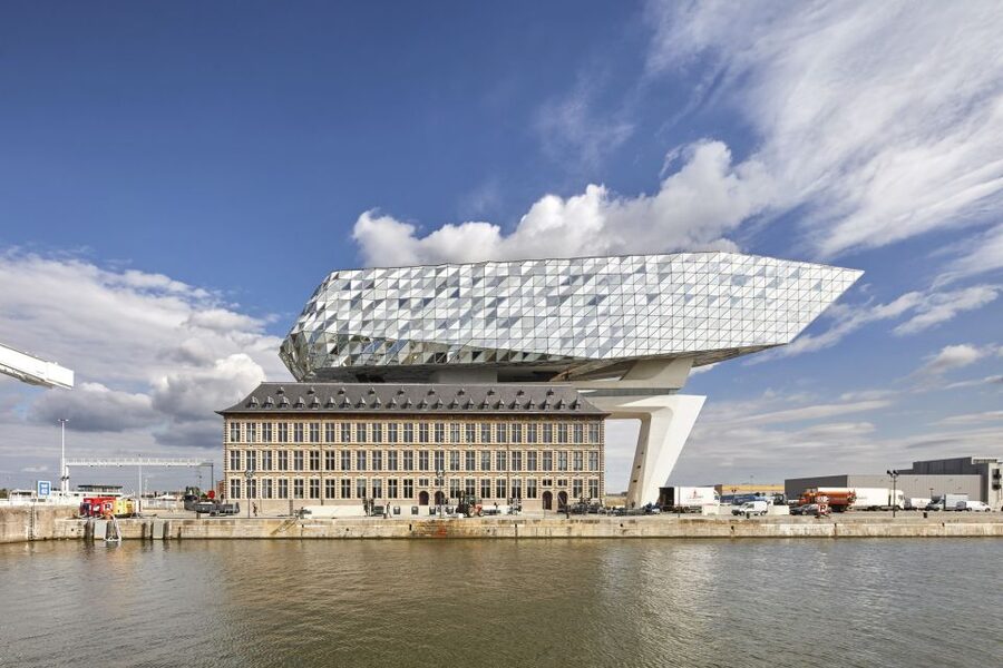 From Brussels: Private Tour to Antwerp – Diamond & Art City - Antwerp Central Station, your quick architecture warm-up