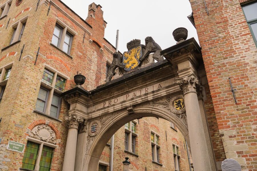 From Paris: Bruges Guided Tour with Hotel Pickup - Bruges in One Day: Why This Trip Works