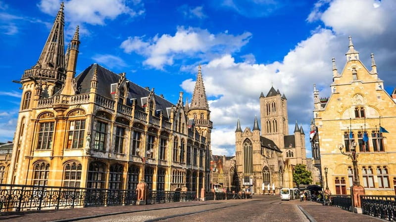 Gent Walking Tour with a Local - Gravensteen Castle: see the landmark, then choose your next step
