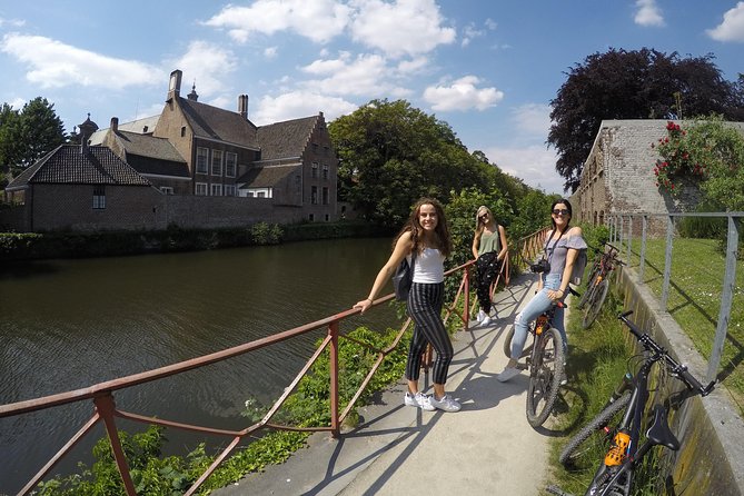 Ghent Bike Tour Off-the-beaten-track - Why this Ghent ride feels like a local’s route, not a checklist