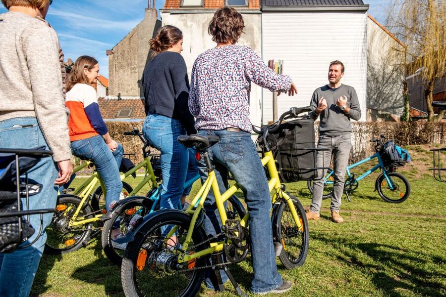 Ghent: City Highlights and Hidden Gems Guided Bike Tour - Castle of the Counts, Portus Ganda, and the story behind Ghent’s power