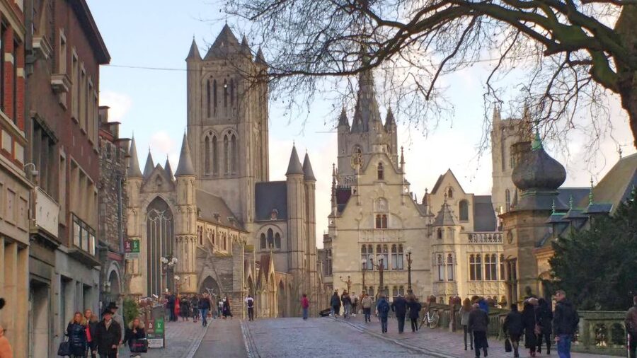 Ghent: Guided City Tour with Food Tastings - Meeting at Vrijdagmarkt and the real walking pace