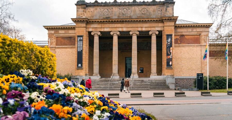 Ghent: Museum of Fine Arts Entry Ticket - Watch the Ghent Altarpiece restoration behind glass