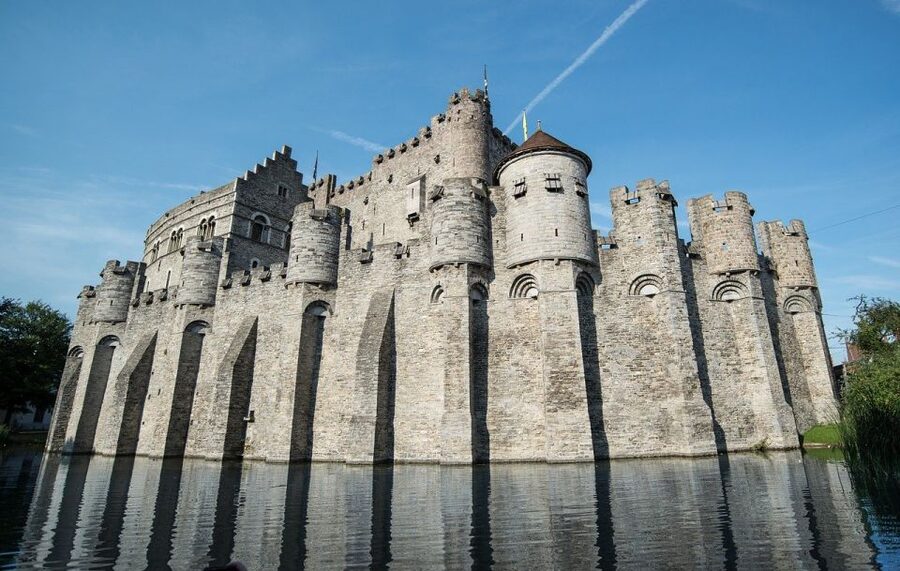Ghent: Private Historical Highlights Walking Tour - Key highlights at a glance