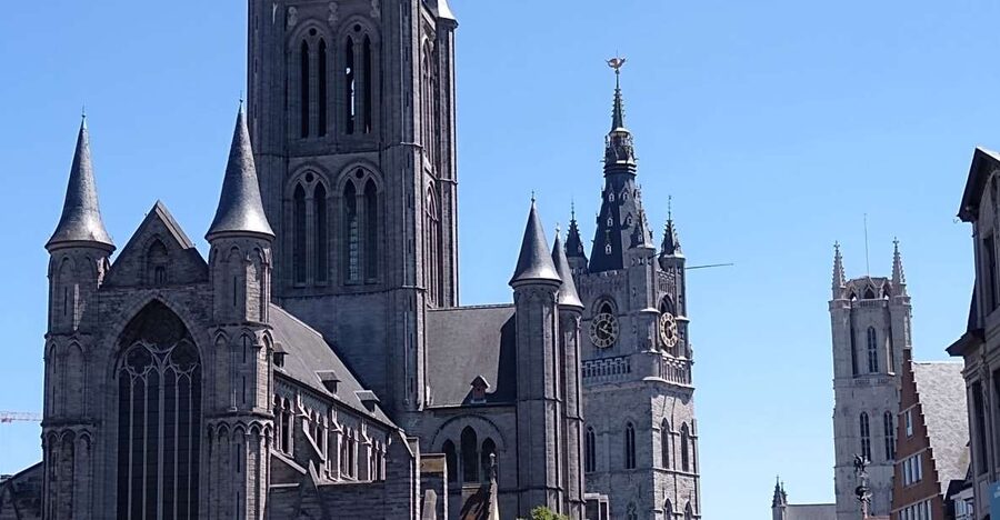 Ghent: Private Tour in Historical Center - Starting at Sint-Baafsplein, the medieval core gets real