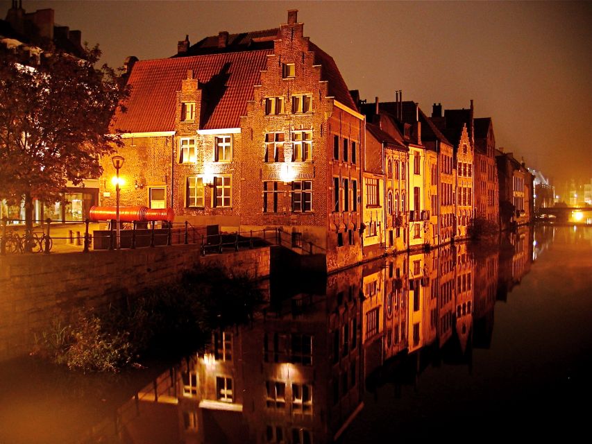 Ghent: The Dark Side of Ghent Private Walking Tour - Meet at Hostel Uppelink, find the red umbrella