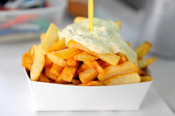 Gourmet Tour in Brussels - Starting at Grand-Place and how the pace keeps you from burning out