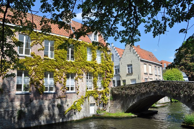 Guided boat trip and walk - The Markt and Belfry, where the city flexed its power