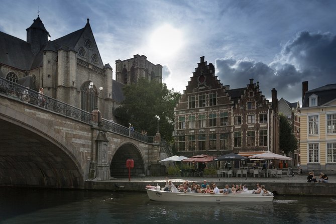 Guided Boat Trip in Ghent - Graslei 2A Meeting Point and the No-Time-Slot Setup