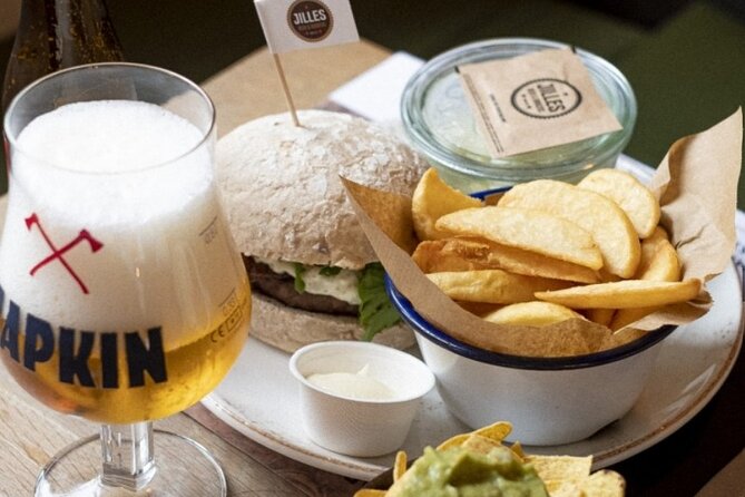 Guided Bruges Tour Canal Cruise with chocolate and Burger - Key things to know before you go