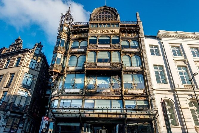 Half-Day Private Walking Tour in Brussels Old City - Comic murals and street art: Tintin, Smurfs, and the walls that talk