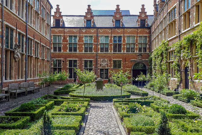 Hidden Antwerp Self Guided Tour: History, Art and Fashion - Nello & Patrasche, Museum Vleeshuis, and ending at the river terrace