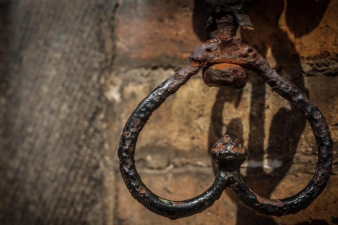 "Hidden Brugge" Photo Tour - 2hr open city tour & workshop - Price and time: is $84.33 for 2 hours worth it?