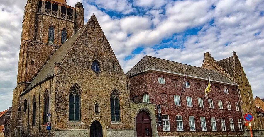 Historical Bruges: Jerusalem Chapel and Univ. of Commerce - Jerusalem Chapel: why the replica of the Holy Sepulcher is the star