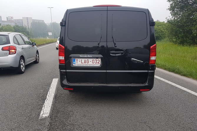 Luxury Minivan from Brussels airport to the city of Antwerp - Why this direct airport-to-Antwerp transfer is worth it