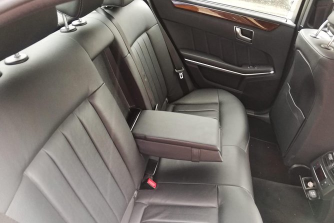 Luxury vehicle from Brussels airport to the city of Brussels - Price and Value: Is $92.61 Per Group Worth It?