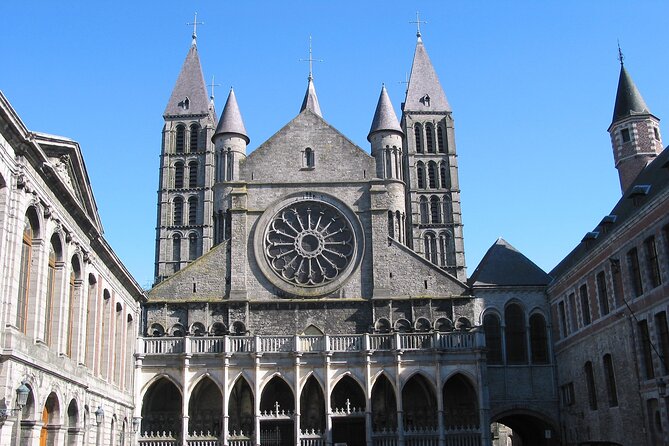 Majestic Tournai - Family Walking Tour - Sint-Kwintenskerk: late medieval church structure made kid-friendly