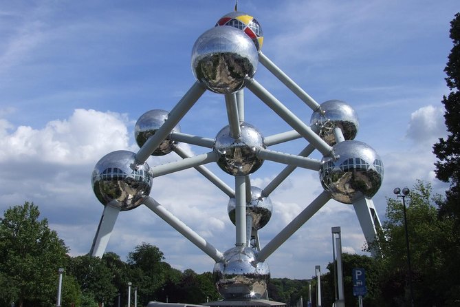Private 2-Hour Sightseeing Tour in Brussels - Parc du Cinquantenaire and the green pause Brussels deserves