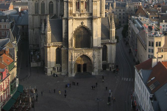 Private 6-hour Tour to Ghent from Brussels with driver and guide (2 hs in Ghent) - Driver flexibility: the museum detour that actually helps