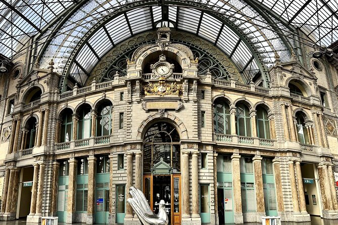 Private Arrival Transfer from Brussels Airport or city to Antwerp with Business car - Flight changes, missed pickups, and how delays are handled