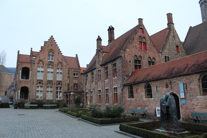 Private Bruges’ Iconic Sites and Chocolate Tasting Tour - Key highlights worth your time