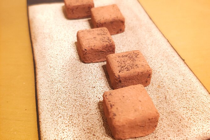 Private Chocolate Experience in Ghent - Shopping at the end: buying chocolate with clearer preferences