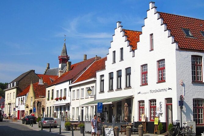 Private Countryside Daytour: Explore 't Zwin and Hidden Treasures - Getting oriented in Bruges, then rolling out by 9:30