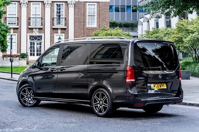 Private Departure Transfer from Brussels City to Brussels Airport by luxury van - Service Details That Matter on Airport Days