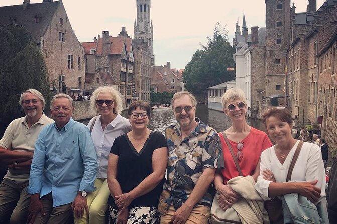 Private Highlights Walking Tour in Bruges - Snacks and local flavor: the included pause that helps you enjoy more