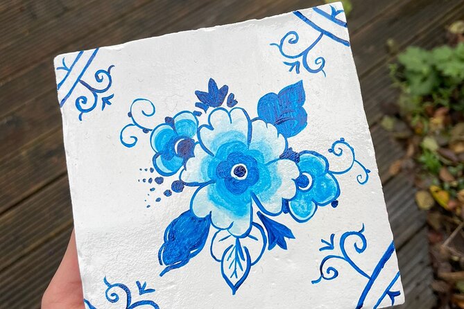 Private Souvenir Creation in Dutch Delft Blue from Netherlands - The Delft Blue Story: What You Learn Before You Paint