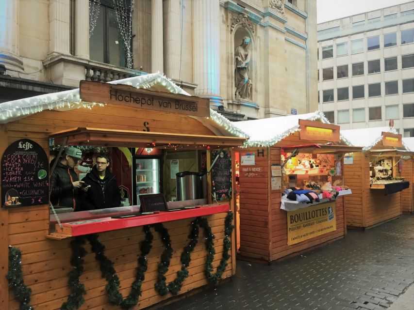 Private Tour: Experience the Christmas Magic in Brussels - Chartreux Quarter and the Géometrix Light Trail