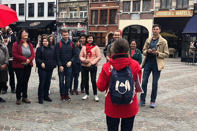Private tour: Highlights & History of Antwerp - Vlaeykensgang and Nello & Patrasche: the photo stops