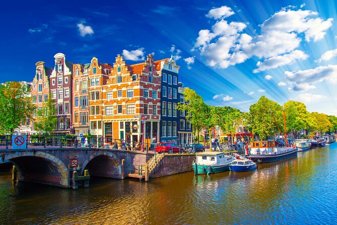 Private transfer from Bruges to Amsterdam, 2h Stop in Antwerp - Bruges to Amsterdam, but with Antwerp built in
