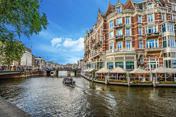Private transfer from Brussels to Amsterdam, 2h Stop in Utrecht - Utrecht in 2 Hours: Canals, Dom Tower Area, and Cafe Time
