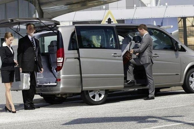 Private Transfert from Bruges to Brussels Airport By Business car - Why This Private Bruges to Brussels Airport Car Ride Feels Worth It