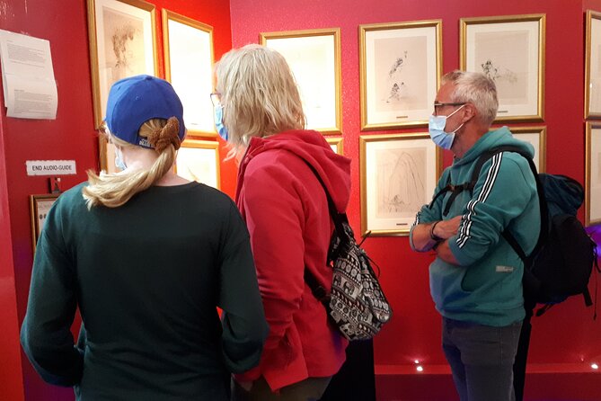 Salvador Dalí Exhibition in Bruges Admission Ticket - The museum shop: why it’s there and how to use it well