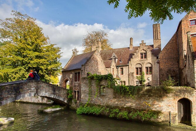 Self-Guided Secrets Tour - Explore Bruges & Miss nothing - Sint-Salvatorskathedraal: Bruges oldest parish church and where to end strong