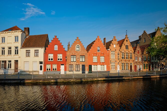 Self Guided Walking City Tour in Brugges - Rozenhoedkaai and Bonifacius Bridge: Best Canal Photos, Best Timing