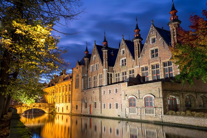 "Shades of Brugge" Photo Tour - 3hr private city tour & workshop - How the guide plans shots around light and visual interest