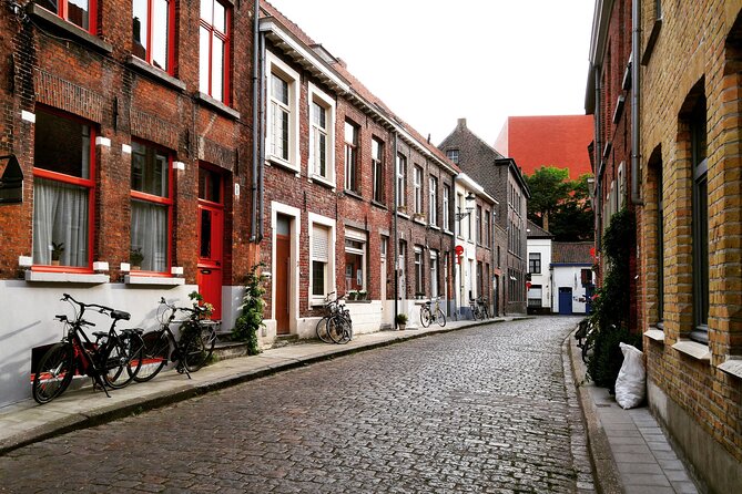 Surprise Walk of Bruges with a Local - Key things to know before you go
