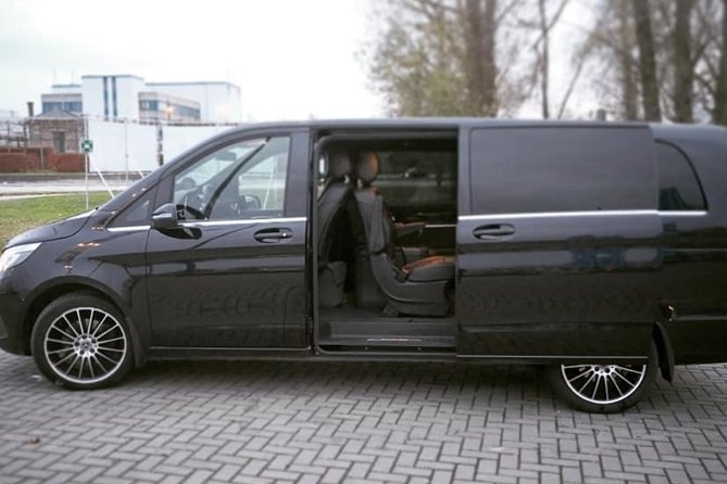 Taxi Brussels Airport < - > London (1 to 8 Seaters) - Key Highlights